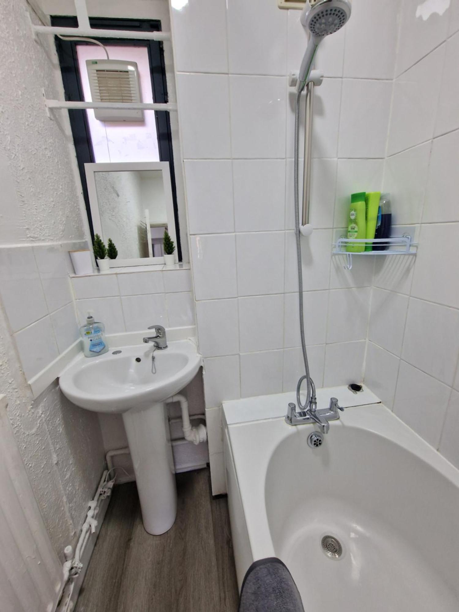 Comfortable 2 Bedrooms Flat In Oval Central London Exterior photo